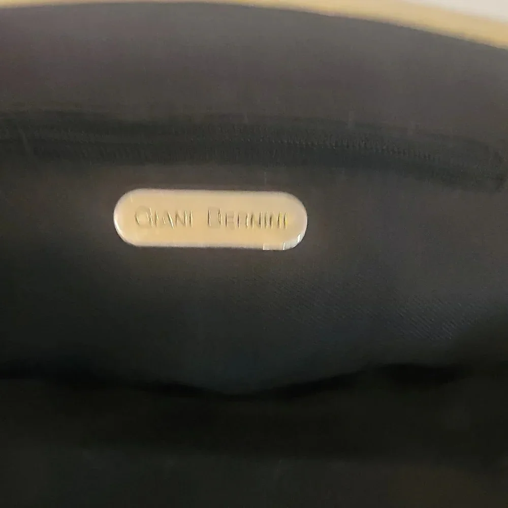 GIANI BERNINI BLACK LEATHER SMALL‎ CROSSBODY HANDBAG